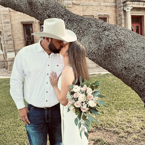 Meet your Posher, Michaela - Picture 1 of 1